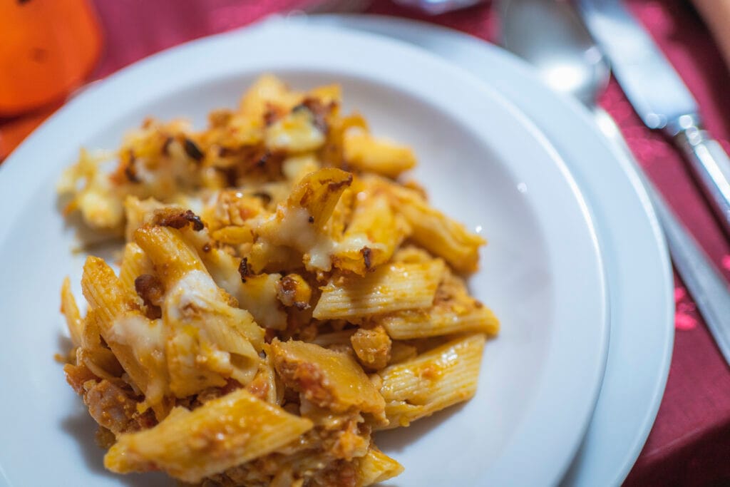 Elevate Your Party with the Ultimate Macaroni and Cheese Bar 2 Elevate Your Party with the Ultimate Macaroni and Cheese Bar Macaroni_and_Cheese_Bar